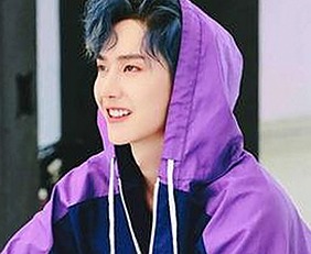 娱乐圈吃瓜热潮背后：鹿晗新写真曝光引发关注