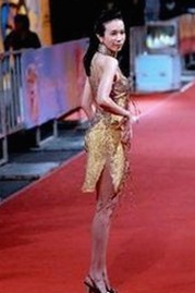 娱乐圈新宠崛起，李明成爆款新星！